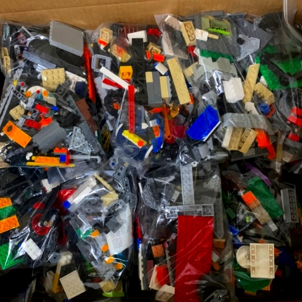 I pound bulk lego